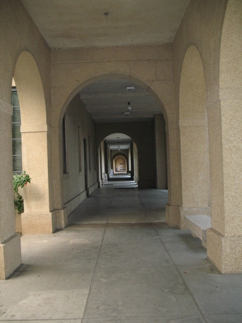 One exterior "hallway" in the LSU quadrangle by the library